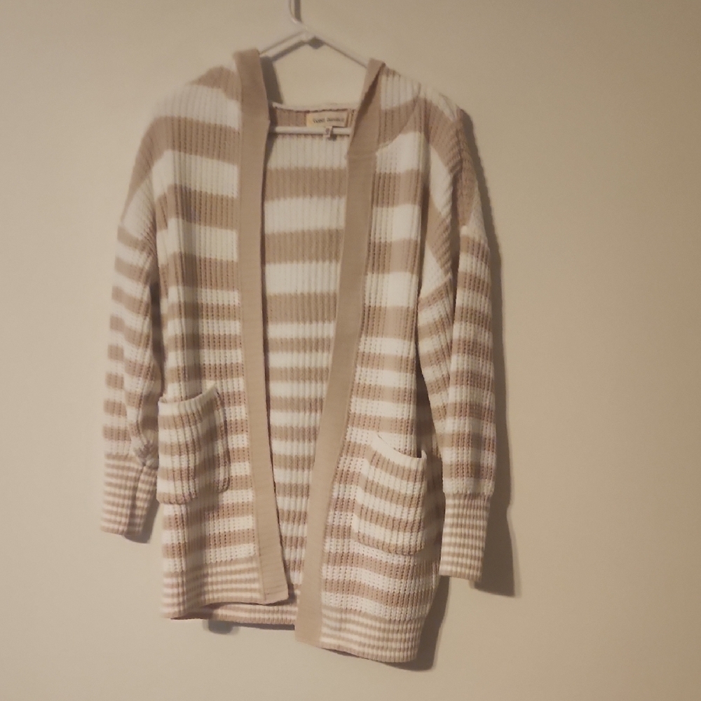 Striped Beige and White Women's Cardigan NWOT - Picture 1 of 2